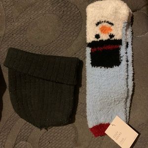 Spring cleaning! Socks and hat